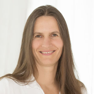 Lomi Praktikerin und Lehrerin Hedda Feldhoff-Reif